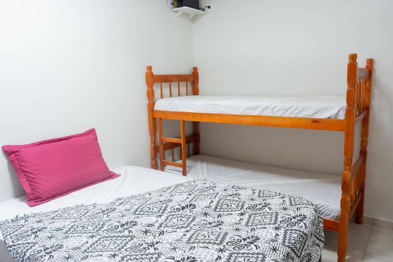 구아라투바 Unidade Curacao Super Localizada E Perto Do Mar 빌라 외부 사진
